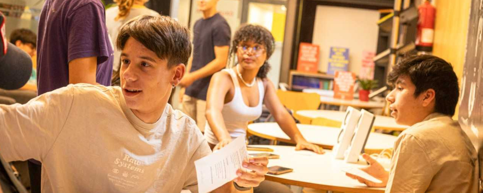 estudi-realitat-juvenil-agenda