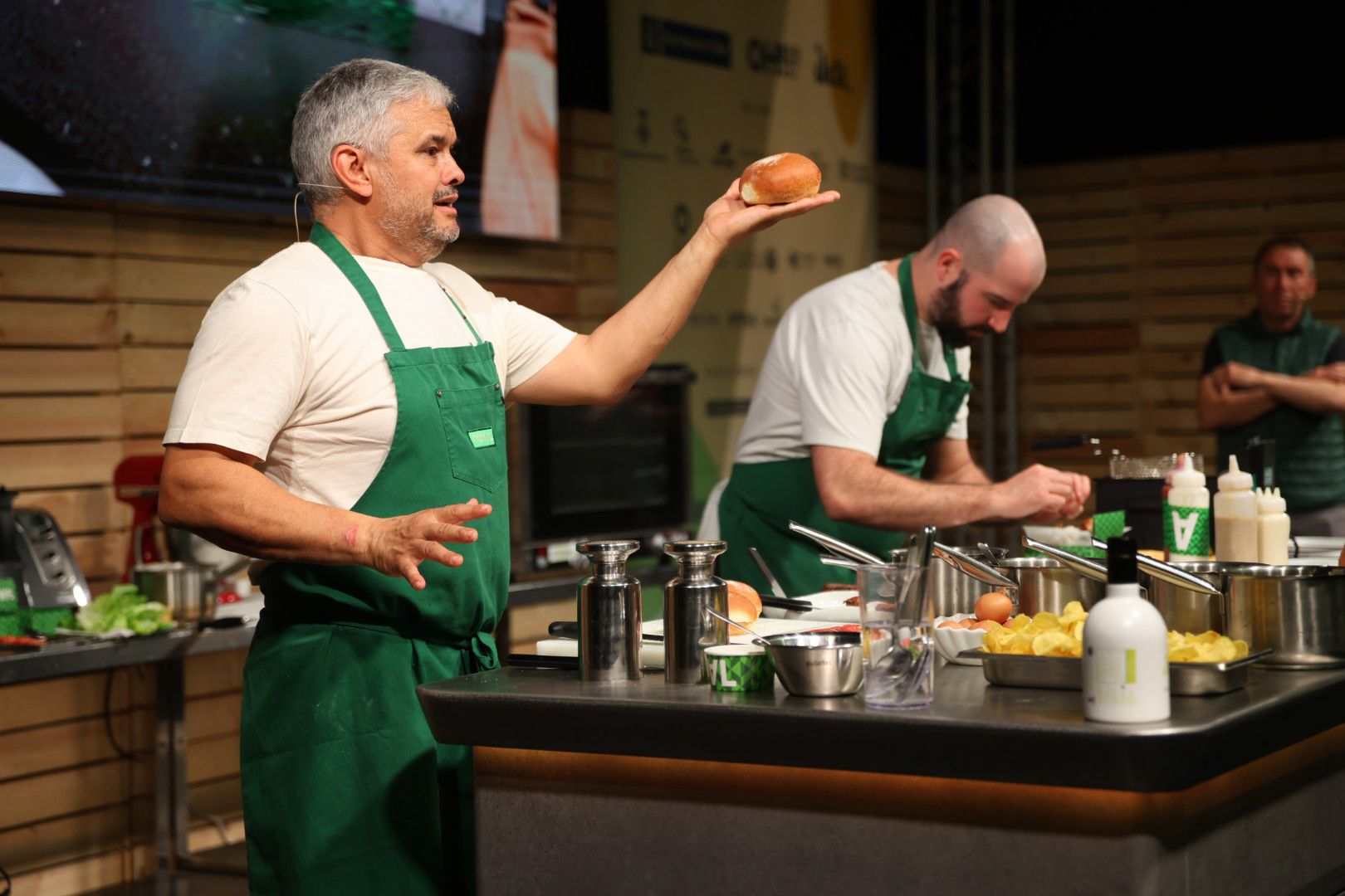 1 PHOTO-2025-11-23-17-37-56 copia