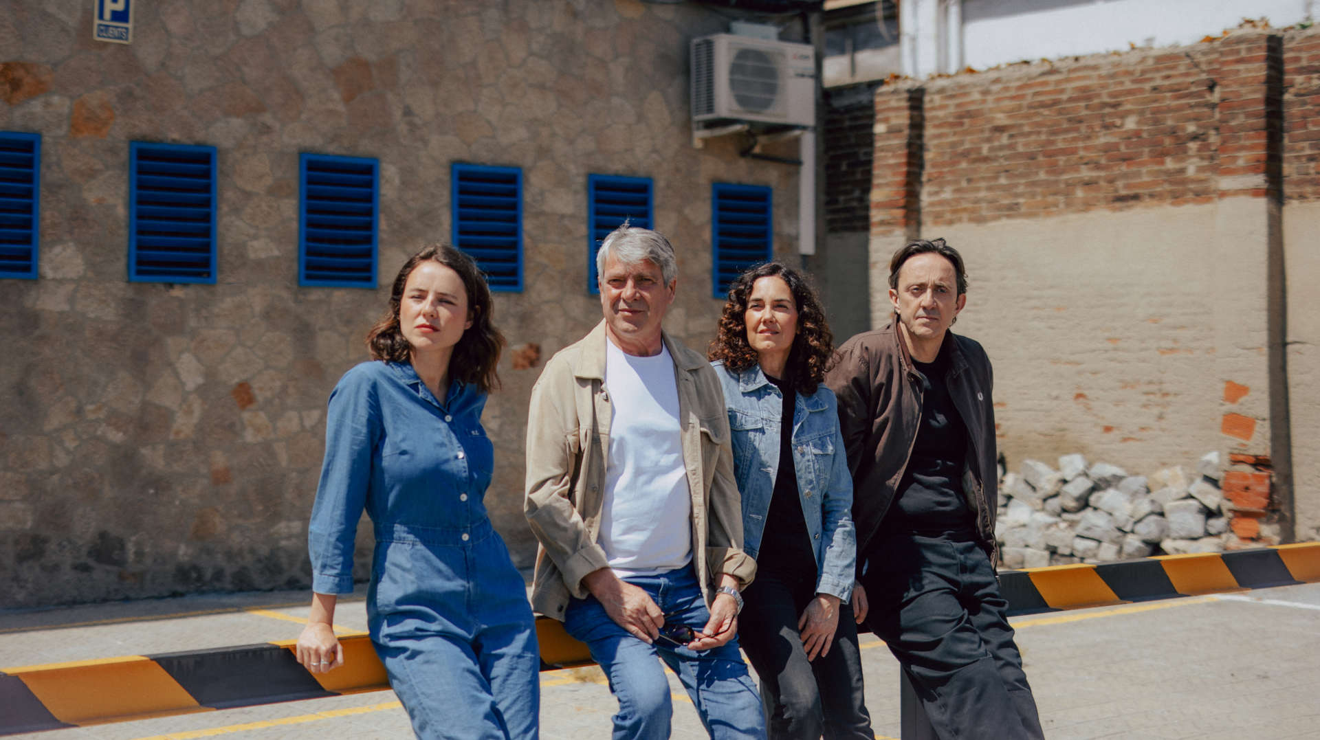 ai-la-miseria-ens-fara-felicos-agenda-web