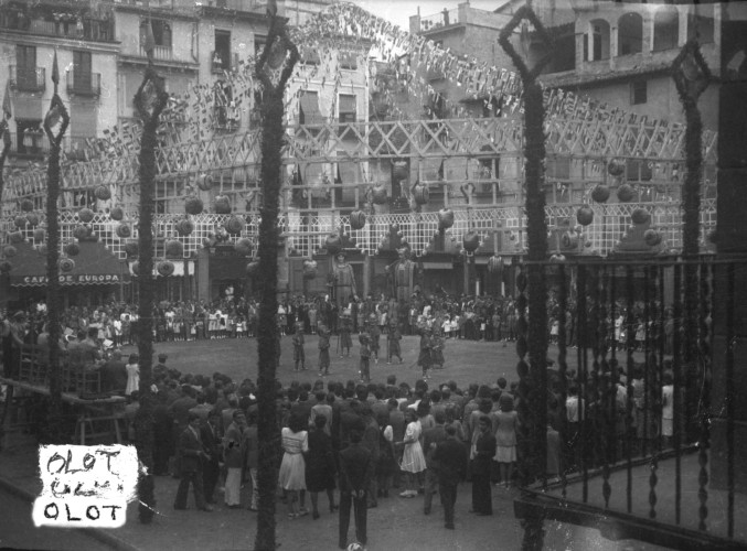 Cabeçuts_FdT_1935_Autor_Francesc_Jaume_Coll