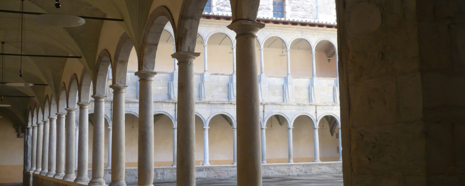 claustre_del_carme_turisme_olot