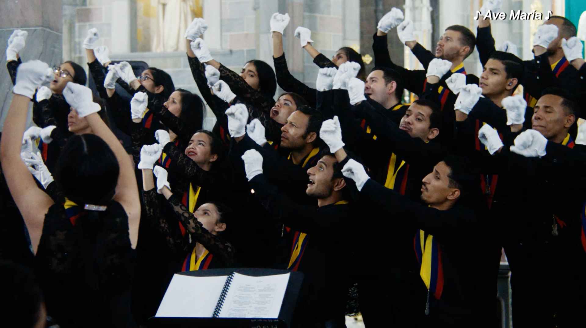 el-canto-de-las-manos-2