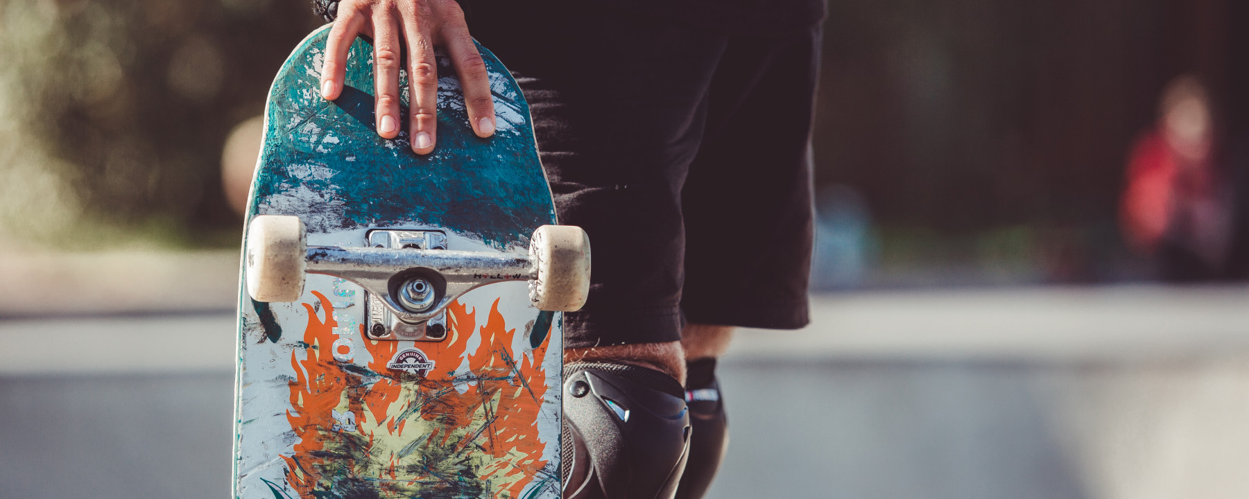 guys-skate-pool