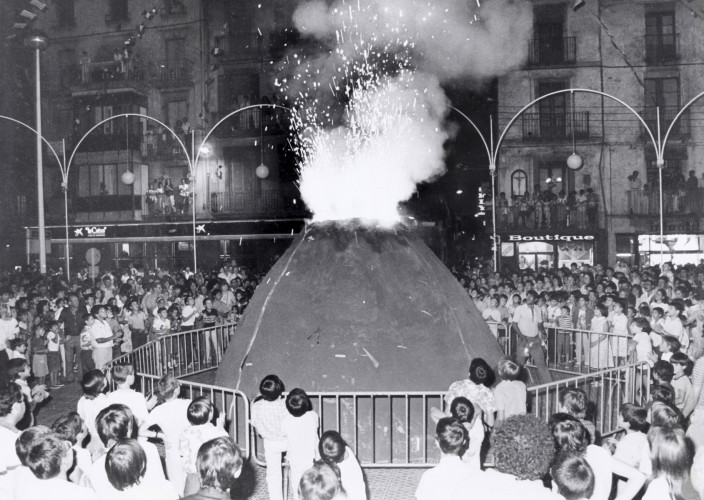 Volcanet_1986_Autor_Josep_M_Julià